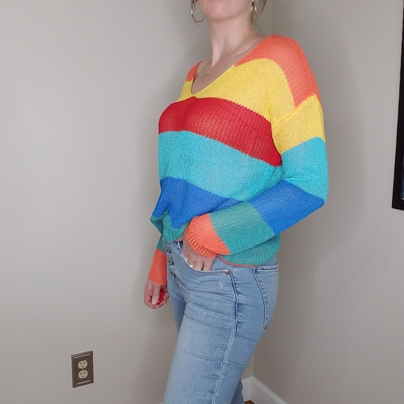 Bold Striped sweater - Picture 6 of 10